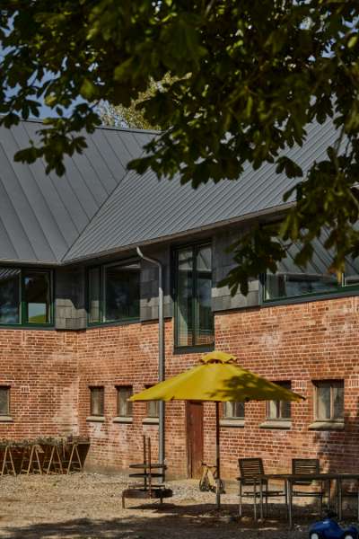 Steel-Clad Roof by the Shores of Mossø, Alkenvej 45, 8660 Skanderborg, Denmark